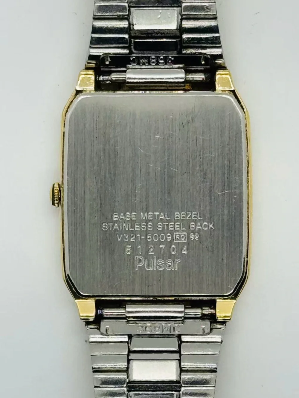 Vintage Pulsar Men Quartz Watch Gold Tone 26mm Rectangular Case New Battery Runs